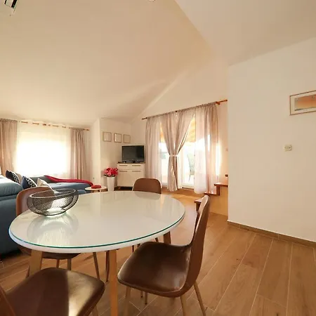 Branka Apartment