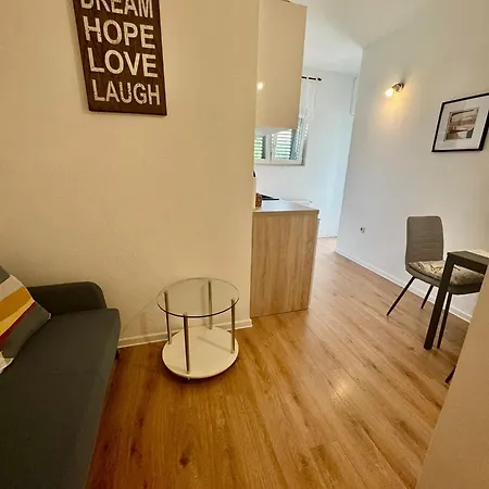 Branka Apartment Murter